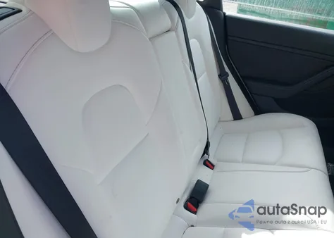 2022 Tesla Model 3 Long Range Dual Motor All-Wheel Drive z USA, uszkodzony, nr VIN 5YJ3E1EB4NF275667